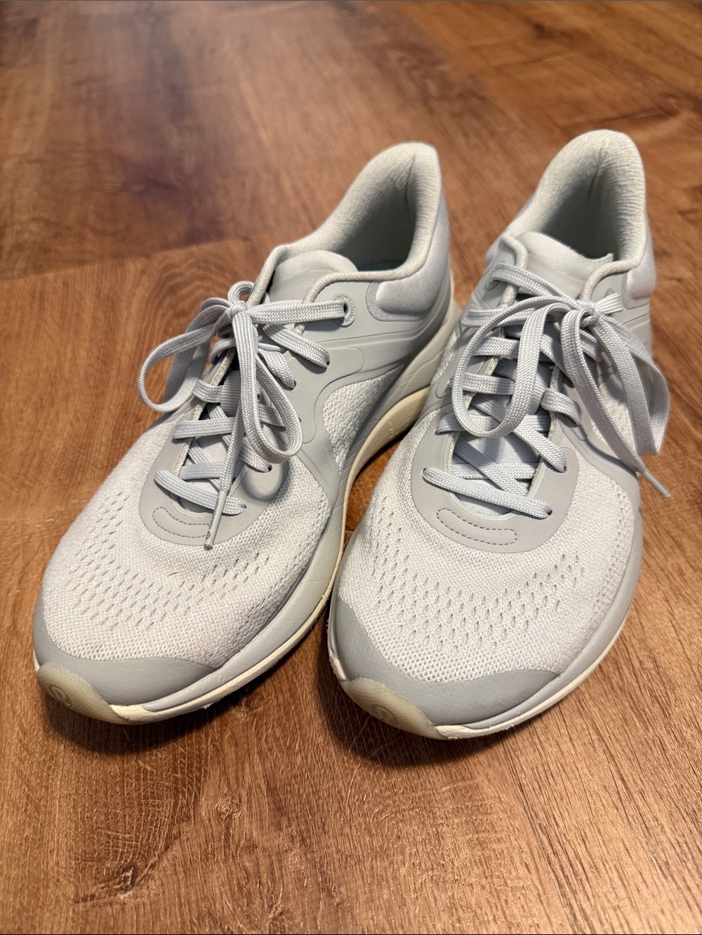 Lululemon Chargefeel Low